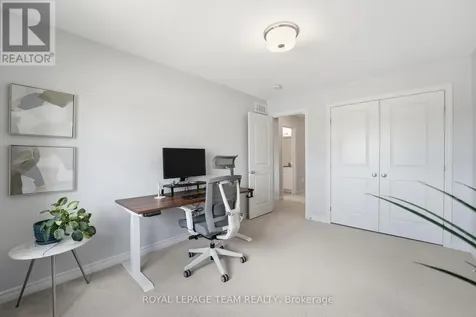 715 Maverick Crescent Ottawa ON K2S 2X1