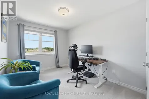 715 Maverick Crescent Ottawa ON K2S 2X1