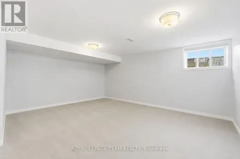 715 Maverick Crescent Ottawa ON K2S 2X1