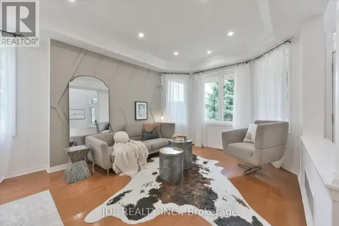 35 Stoneheath Crescent Markham (cachet) ON L6C 2K9