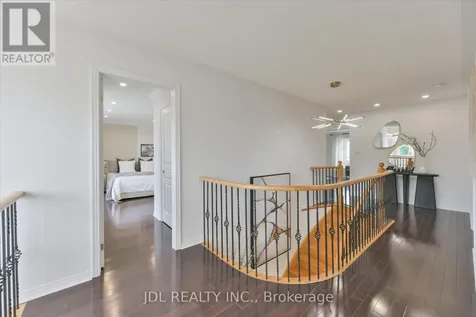 35 Stoneheath Crescent Markham (cachet) ON L6C 2K9