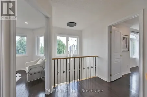 35 Stoneheath Crescent Markham (cachet) ON L6C 2K9