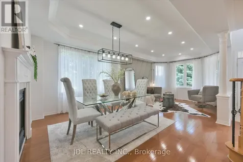35 Stoneheath Crescent Markham (cachet) ON L6C 2K9