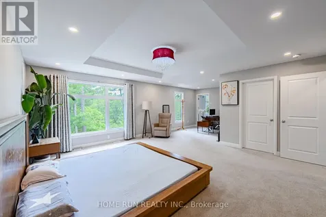 235 Ketchikan Crescent Ottawa ON K2T 0S3