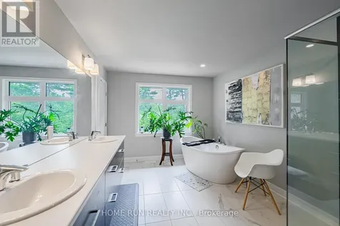 235 Ketchikan Crescent Ottawa ON K2T 0S3