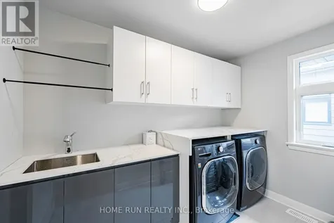 235 Ketchikan Crescent Ottawa ON K2T 0S3
