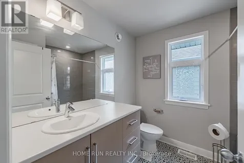 235 Ketchikan Crescent Ottawa ON K2T 0S3