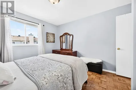 25 Castlegreen Private Ottawa ON K1T 3N4