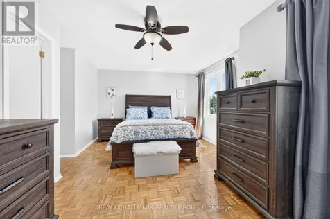 25 Castlegreen Private Ottawa ON K1T 3N4
