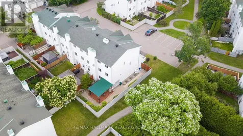 25 Castlegreen Private Ottawa ON K1T 3N4