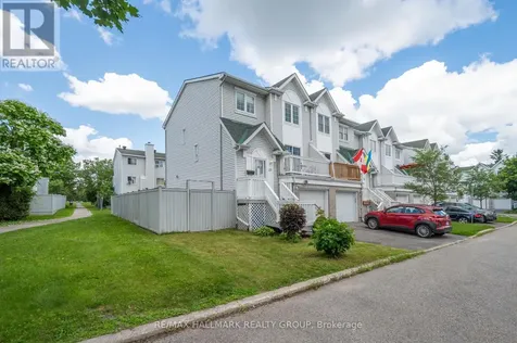 25 Castlegreen Private Ottawa ON K1T 3N4