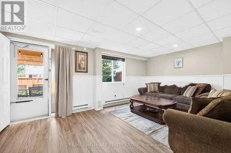 25 Castlegreen Private Ottawa ON K1T 3N4