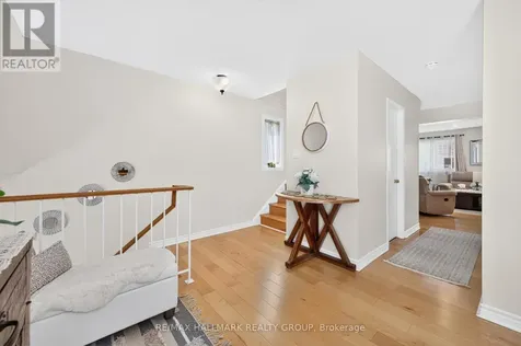 25 Castlegreen Private Ottawa ON K1T 3N4
