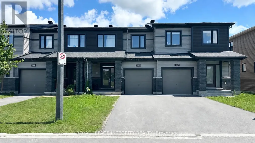 247 Clonrush Way Ottawa ON K2T 0P8