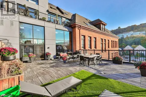 200 Stinson Street Hamilton (stinson) ON L8N 4J5