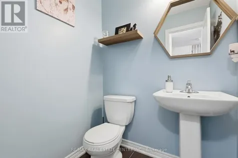 808 Cook Crescent Shelburne ON L9V 3V3