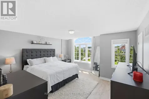 808 Cook Crescent Shelburne ON L9V 3V3