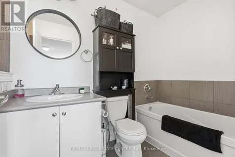 808 Cook Crescent Shelburne ON L9V 3V3