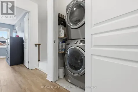 808 Cook Crescent Shelburne ON L9V 3V3
