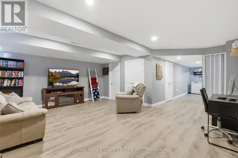 808 Cook Crescent Shelburne ON L9V 3V3
