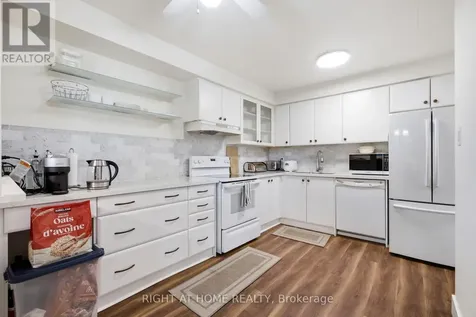 2440 Bromsgrove Road Mississauga (clarkson) ON L5J 4J7
