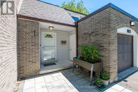 2440 Bromsgrove Road Mississauga (clarkson) ON L5J 4J7