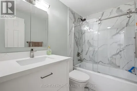 2440 Bromsgrove Road Mississauga (clarkson) ON L5J 4J7
