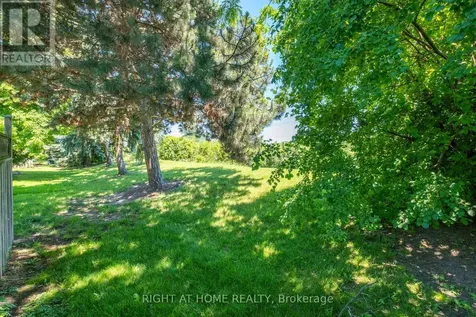 2440 Bromsgrove Road Mississauga (clarkson) ON L5J 4J7