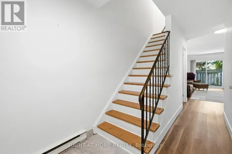 2440 Bromsgrove Road Mississauga (clarkson) ON L5J 4J7