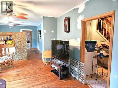 418 Gillard Street Wallaceburg ON N8A 1N6