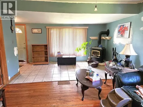 418 Gillard Street Wallaceburg ON N8A 1N6