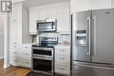 264 Pembina Private Ottawa ON K4M 0G7