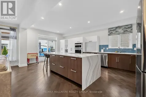 878 Excursion Way Ottawa ON K2J 6E3