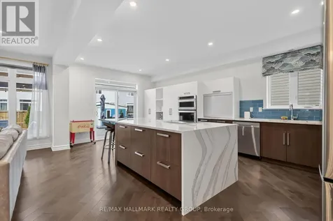 878 Excursion Way Ottawa ON K2J 6E3