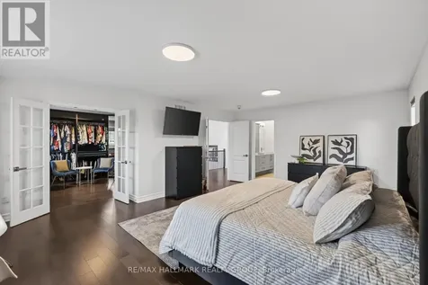 878 Excursion Way Ottawa ON K2J 6E3