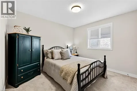 225 Skinner Road Waterdown ON L8B 1X2