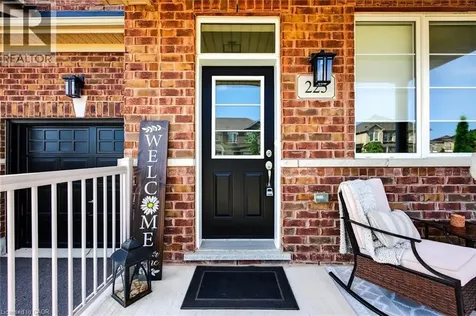 225 Skinner Road Waterdown ON L8B 1X2