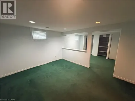 164 Gemini Drive Hamilton ON L9C 6N2