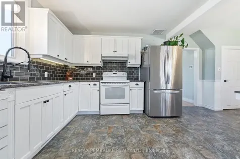 566 Perth Street Pembroke ON K8A 6B6
