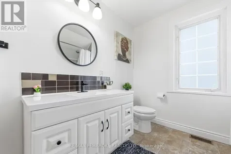 566 Perth Street Pembroke ON K8A 6B6