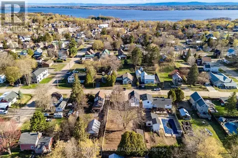 566 Perth Street Pembroke ON K8A 6B6