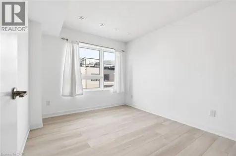 1121 Cooke Boulevard Burlington ON L7T 0C3