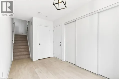 1121 Cooke Boulevard Burlington ON L7T 0C3