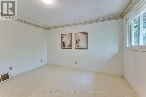 206 Candlewood Crescent Waterloo ON N2L 5Y9