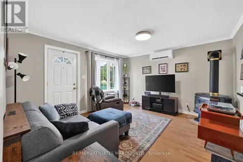 928 Pacific Lane Cornwall ON K6H 3Y9