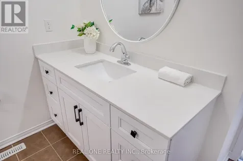 65 Westcliffe Crescent Vaughan ON L4E 0S5