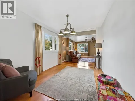 1205 Oak Avenue Windsor ON N8X 2B2