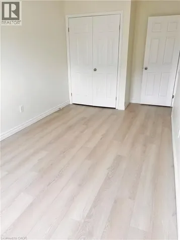 212 Countrystone Crescent Kitchener ON N2N 3S1