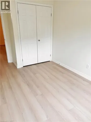 212 Countrystone Crescent Kitchener ON N2N 3S1