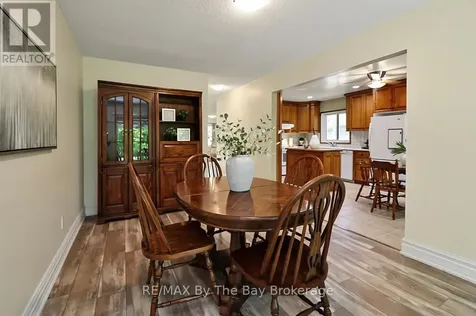 54 Fairway Crescent Wasaga Beach ON L9Z 1B8